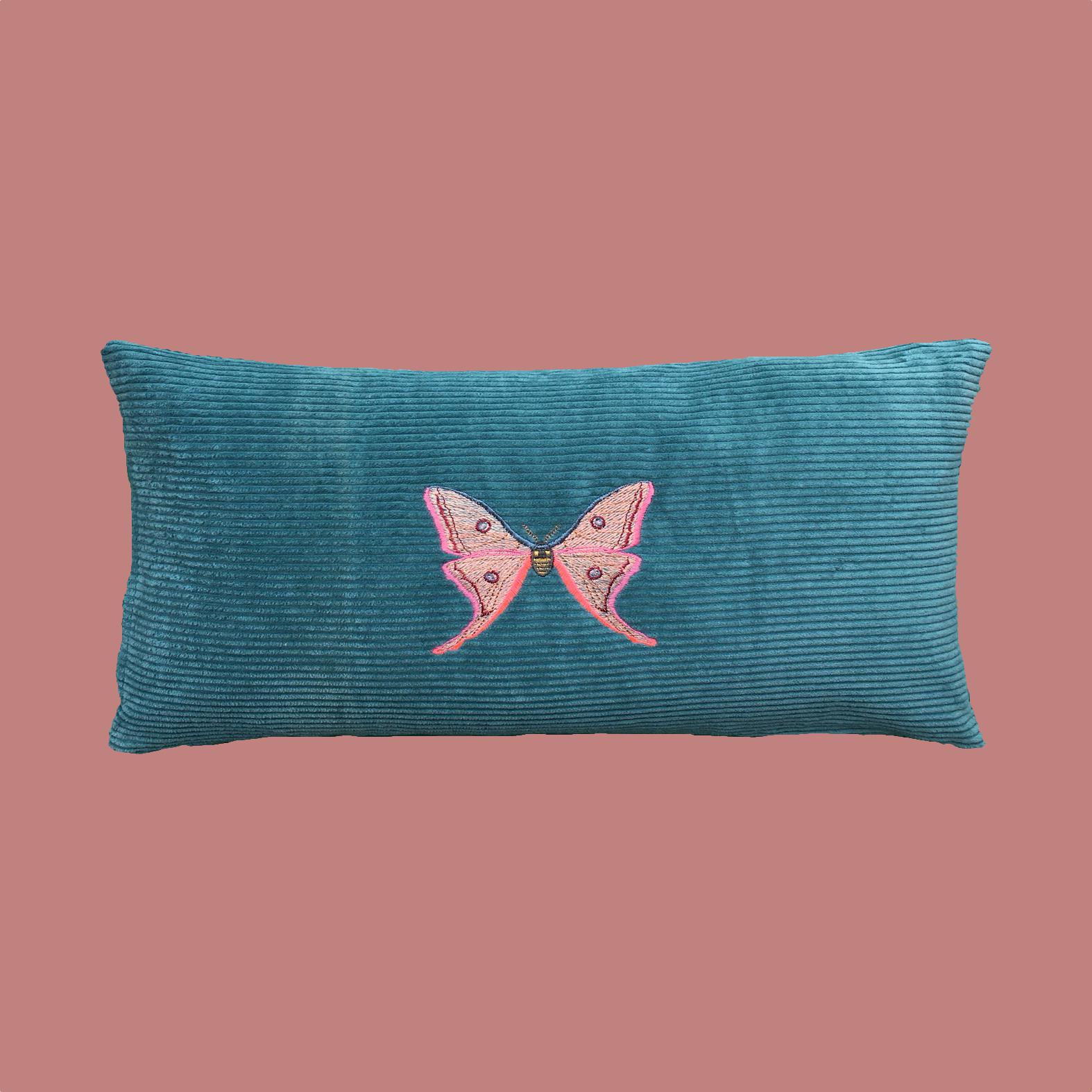 Kussen vlinder roze